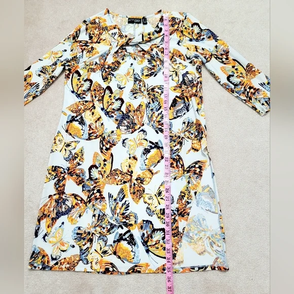 Attitudes by René Butterfly Print Tunic Top Women Small Keyhole Neck Relaxed Fit - Picture 12 of 14